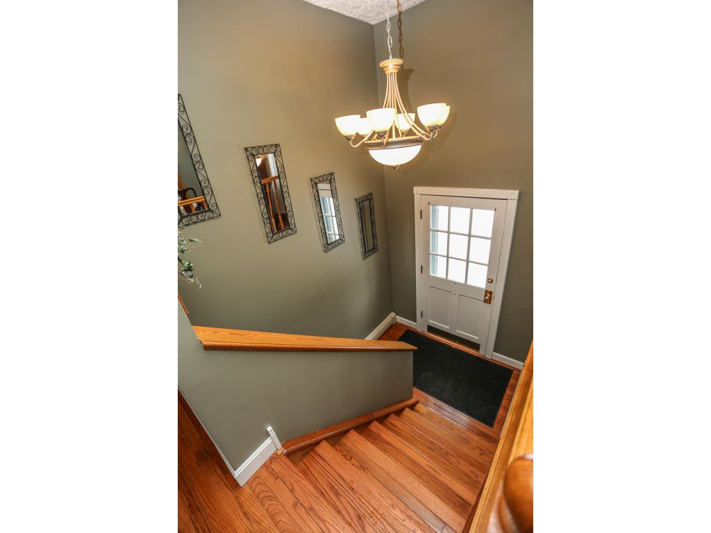 193 North Amherst Road Bedford, NH 03110 - Photo 2 of 36