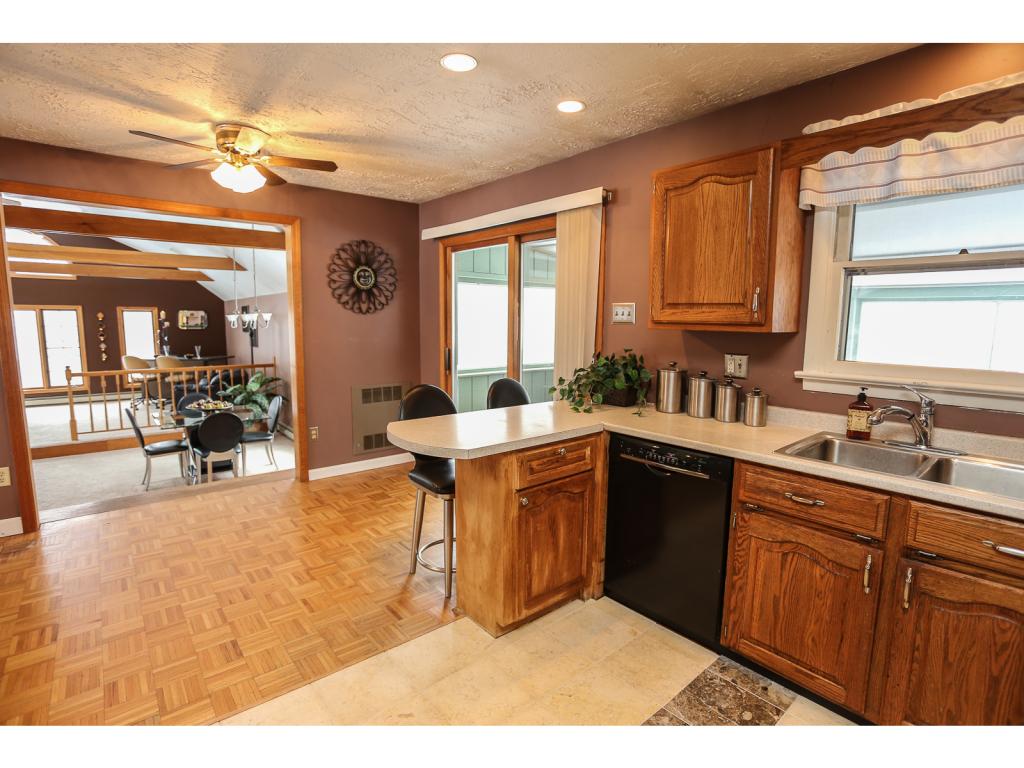 193 North Amherst Road Bedford, NH 03110 - Photo 11 of 36