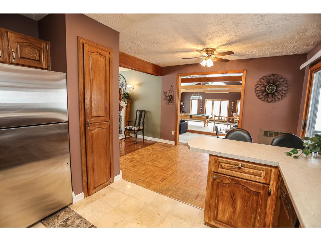 193 North Amherst Road Bedford, NH 03110 - Photo 12 of 36