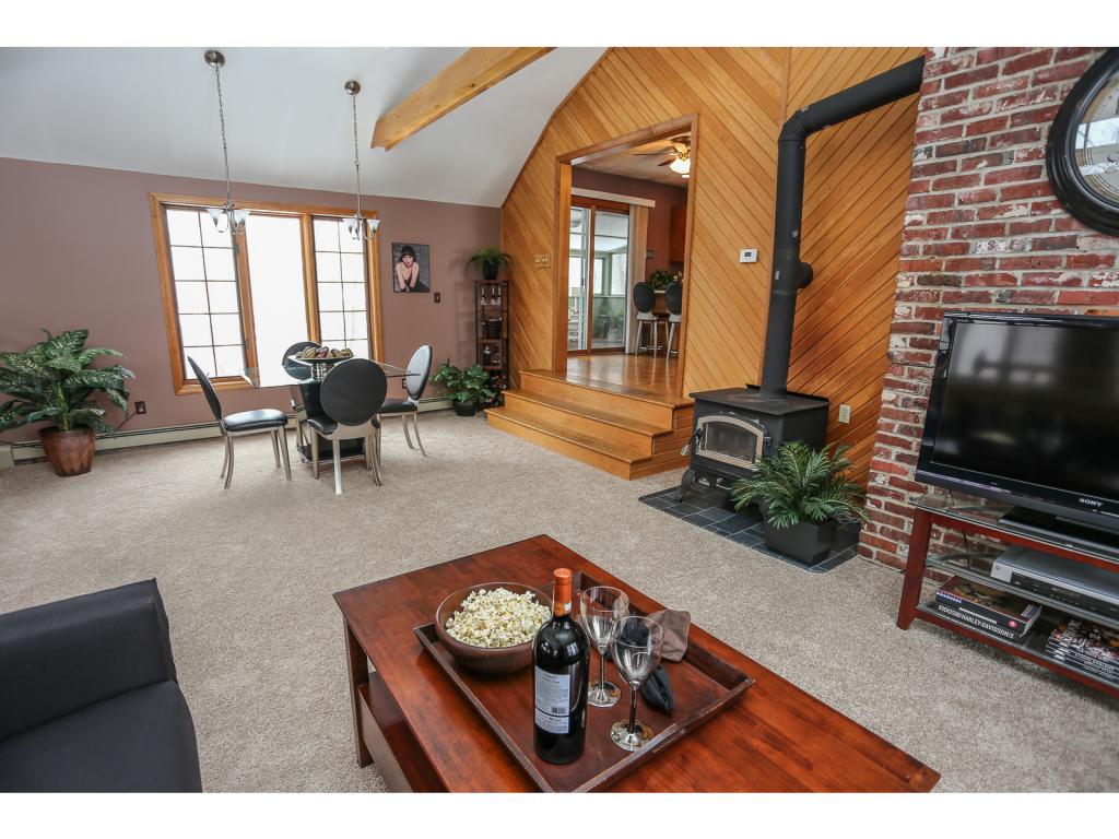 193 North Amherst Road Bedford, NH 03110 - Photo 15 of 36