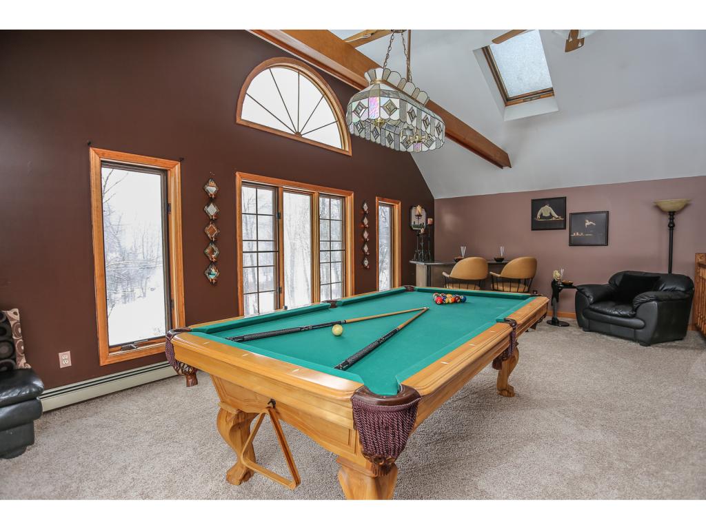 193 North Amherst Road Bedford, NH 03110 - Photo 17 of 36