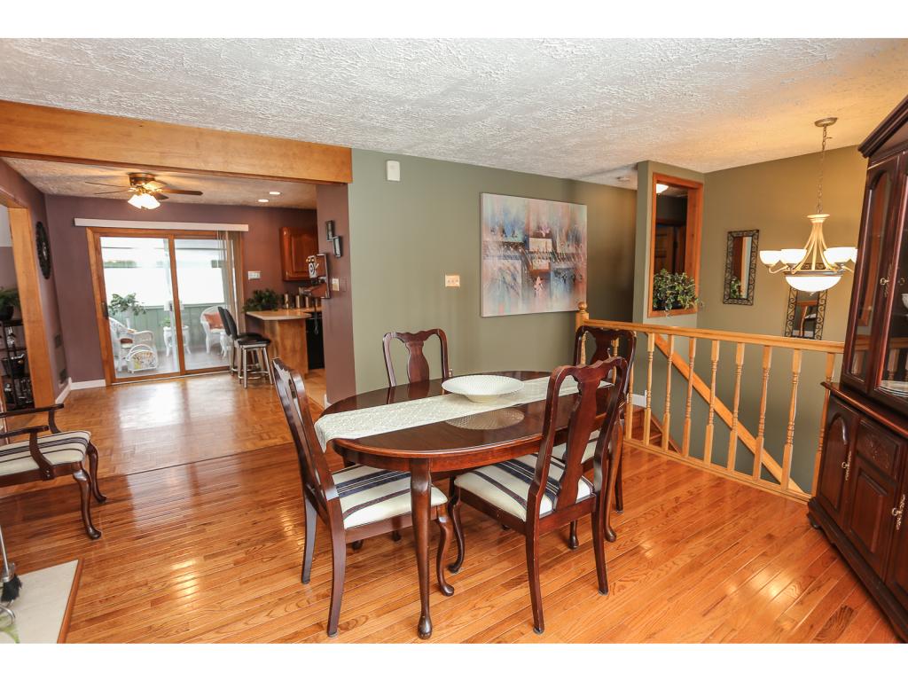 193 North Amherst Road Bedford, NH 03110 - Photo 3 of 36