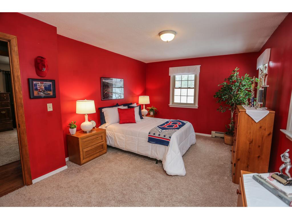 193 North Amherst Road Bedford, NH 03110 - Photo 24 of 36