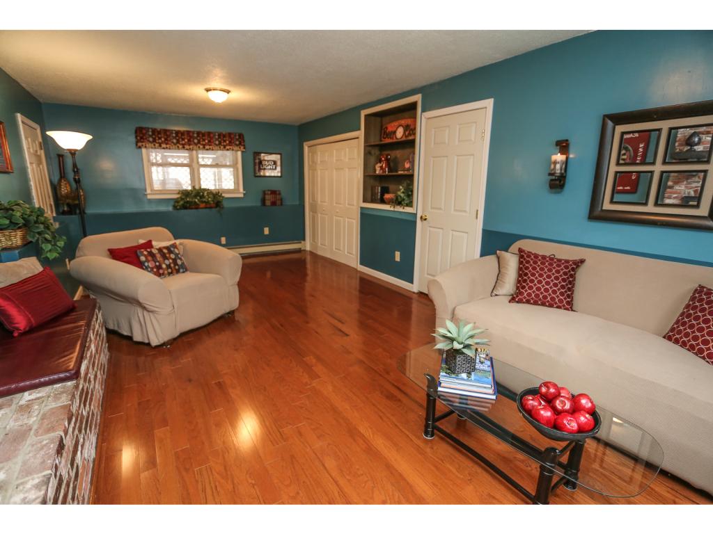 193 North Amherst Road Bedford, NH 03110 - Photo 33 of 36