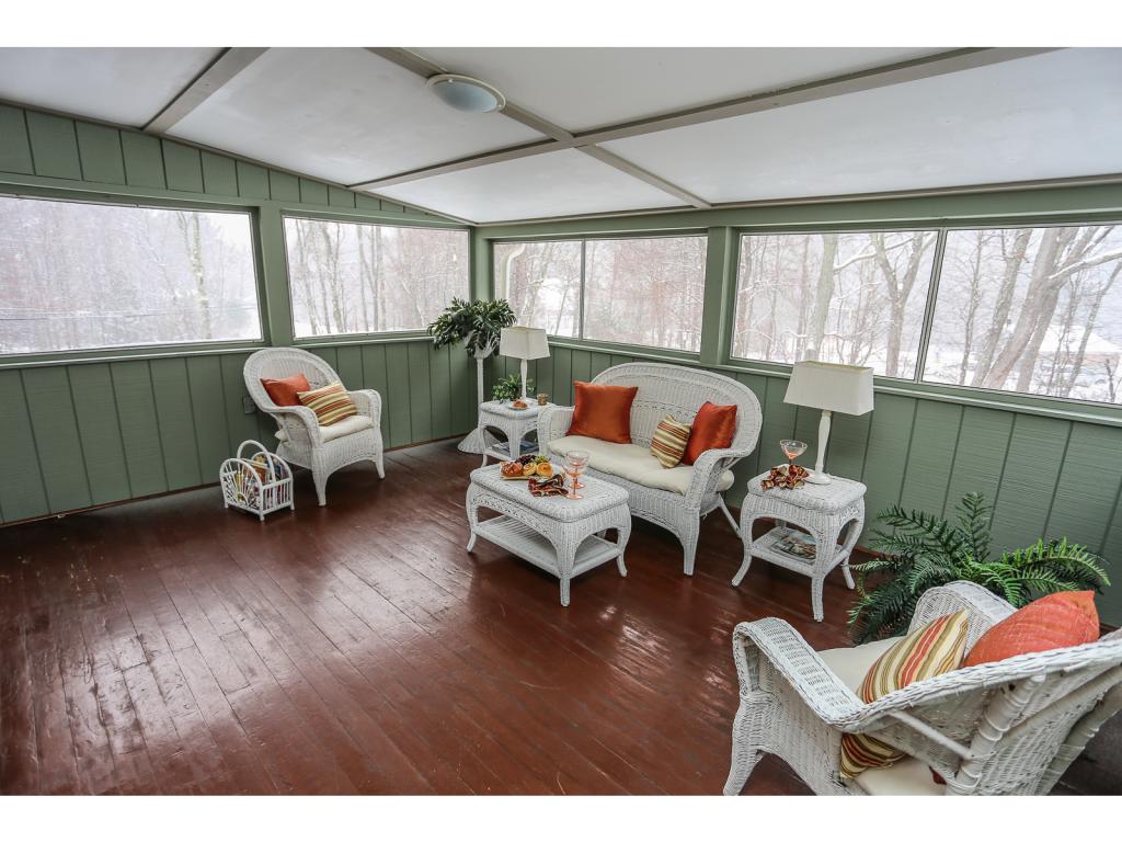 193 North Amherst Road Bedford, NH 03110 - Photo 8 of 36
