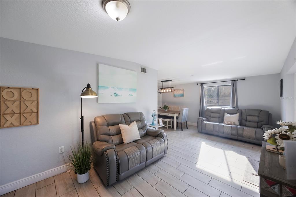 9169 Robin Road Seminole, FL 33777 - Photo 2 of 29