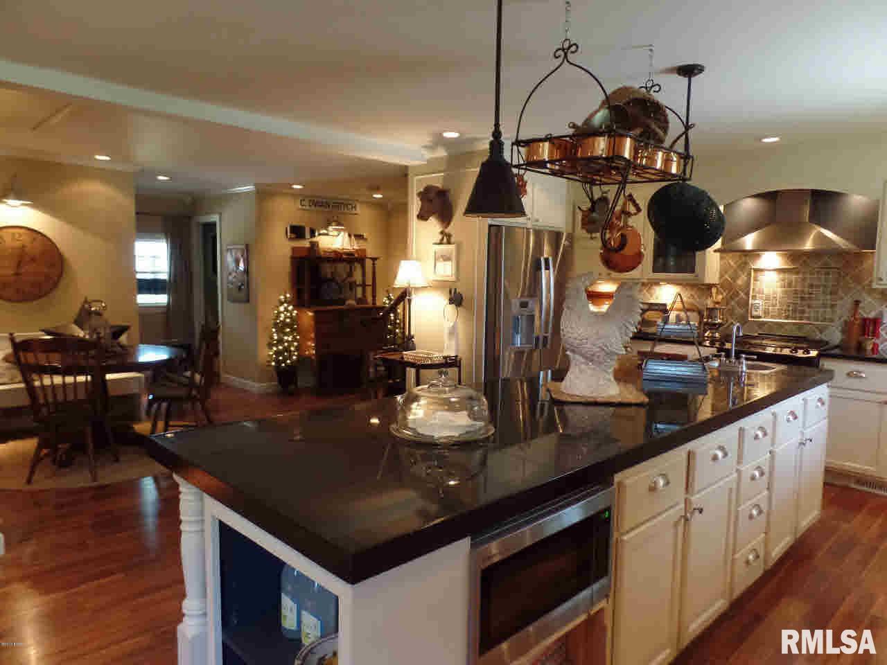 1410 Perkins Road Eldorado, IL 62930 - Photo 17 of 35 Gallery Image 17