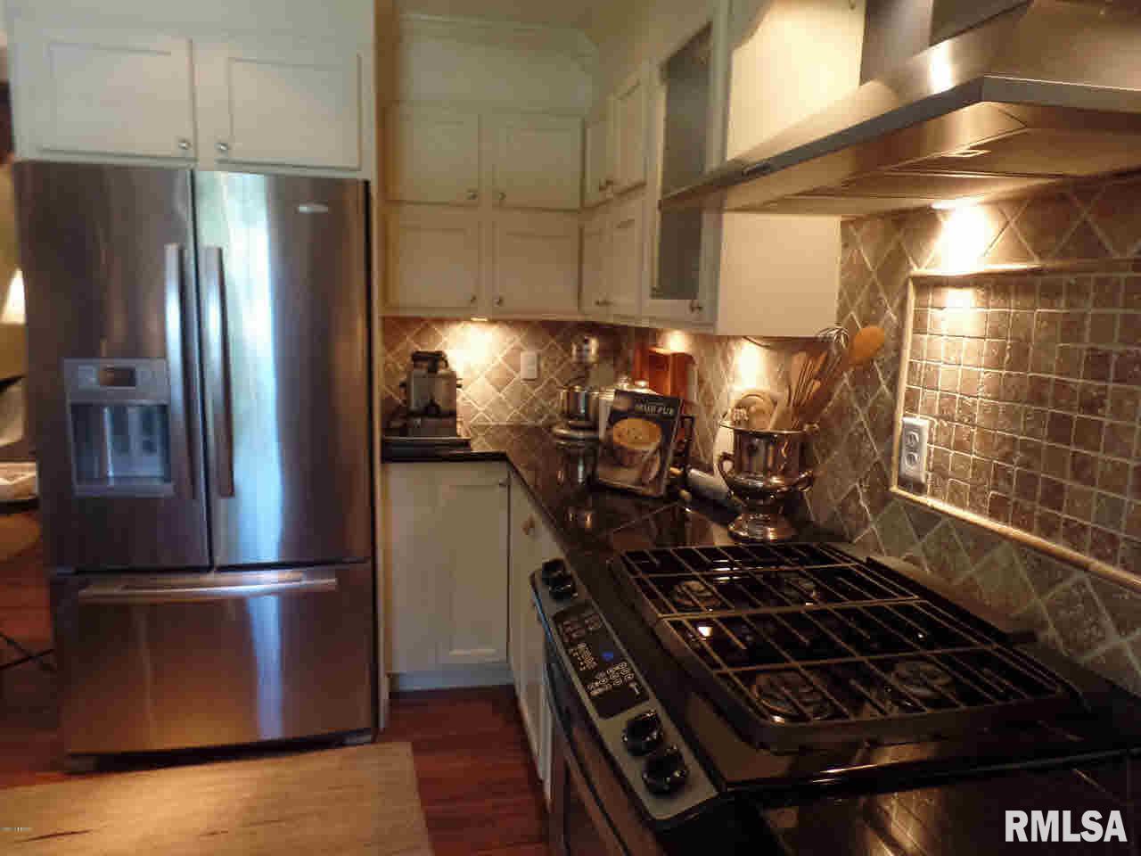 1410 Perkins Road Eldorado, IL 62930 - Photo 18 of 35 Gallery Image 18