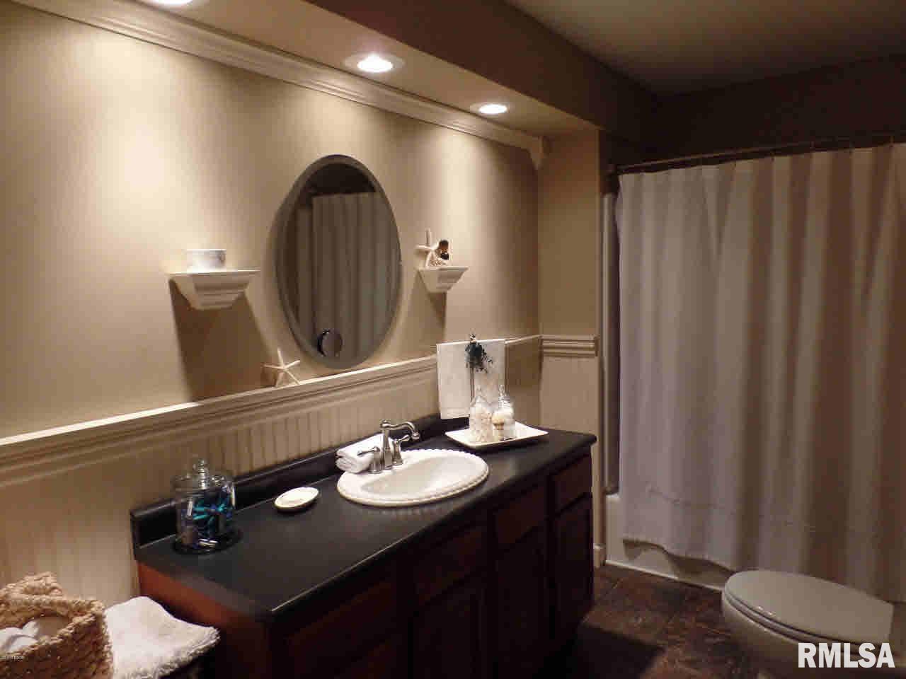 1410 Perkins Road Eldorado, IL 62930 - Photo 24 of 35 Gallery Image 24
