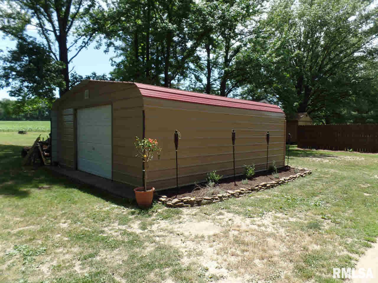 1410 Perkins Road Eldorado, IL 62930 - Photo 8 of 35 Gallery Image 8