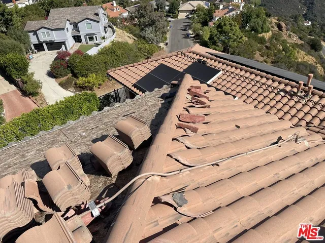 $9,247,000 | 23244 West Paloma Blanca Drive, Malibu, CA 90265