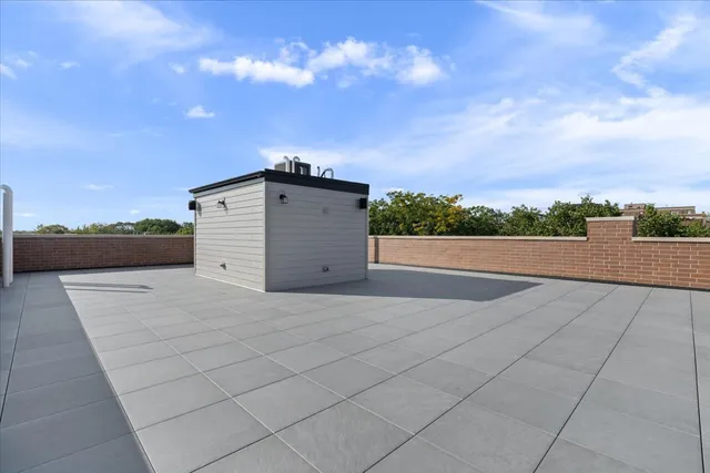 $1,500,000 | 3036 North Sheffield Avenue, Unit 3, Chicago, IL 60657