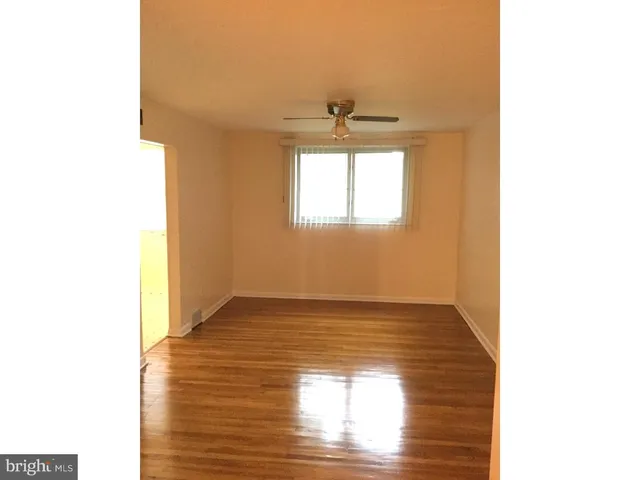 $2,100 | 1643 Powell Road, Brookhaven, PA 19015