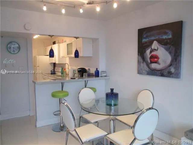 $2,500 | 100 Lincoln Road, Unit 705, Miami Beach, FL 33139