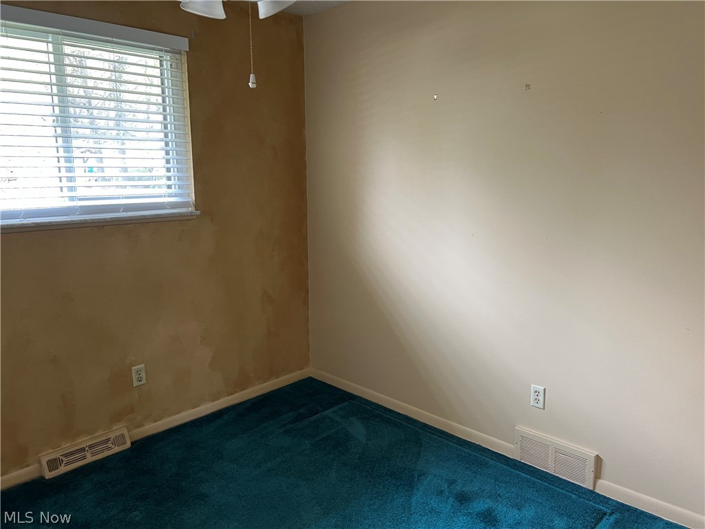 14674 Sheldon Road Brook Park, OH 44142 - Photo 8 of 23 Gallery Image 8