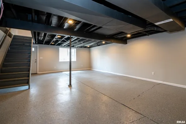 $110,000 | 1020 Fall Street, Pekin, IL 61554