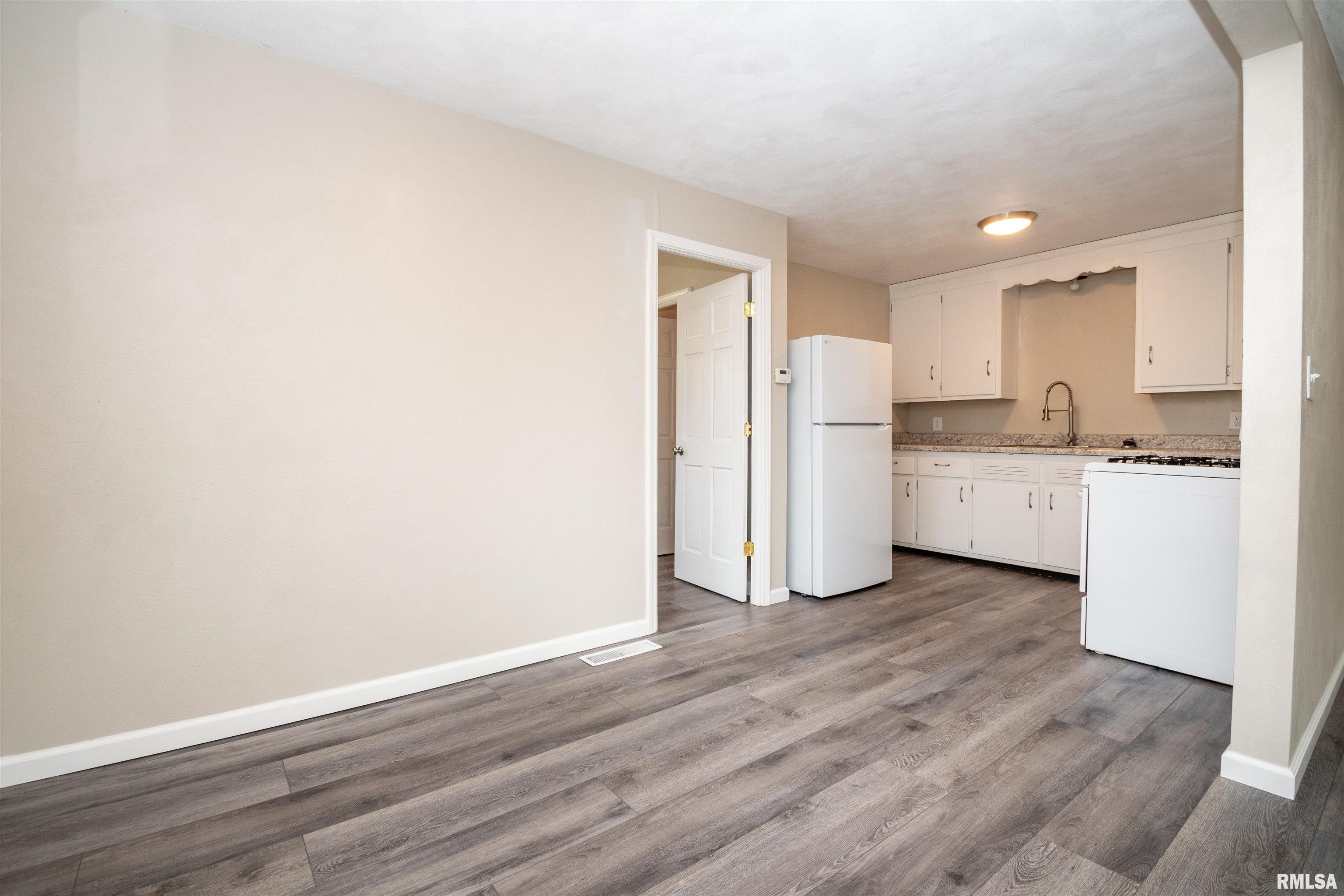 1020 Fall Street Pekin, IL 61554 - Photo 16 of 24