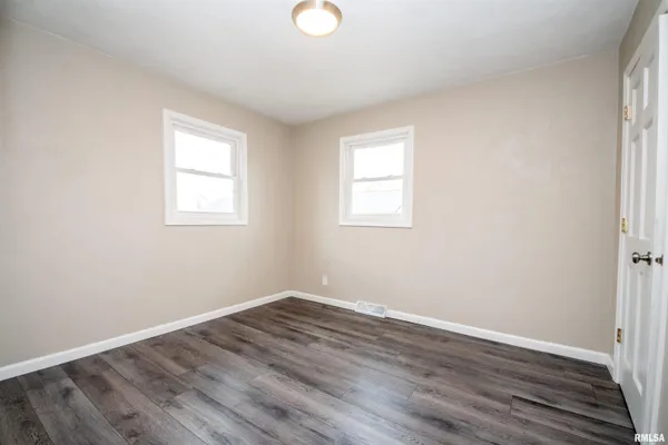 $110,000 | 1020 Fall Street, Pekin, IL 61554