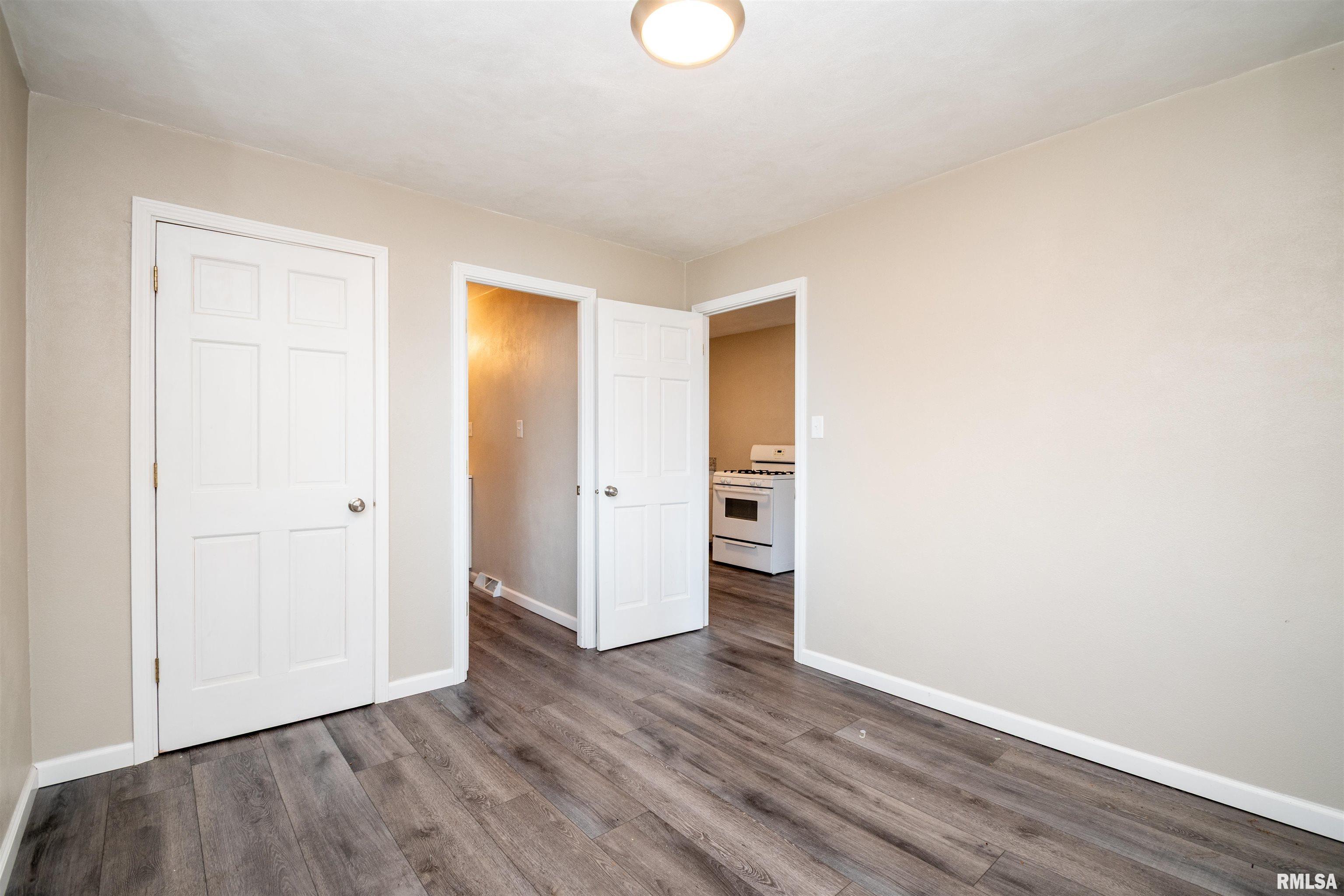 1020 Fall Street Pekin, IL 61554 - Photo 21 of 24