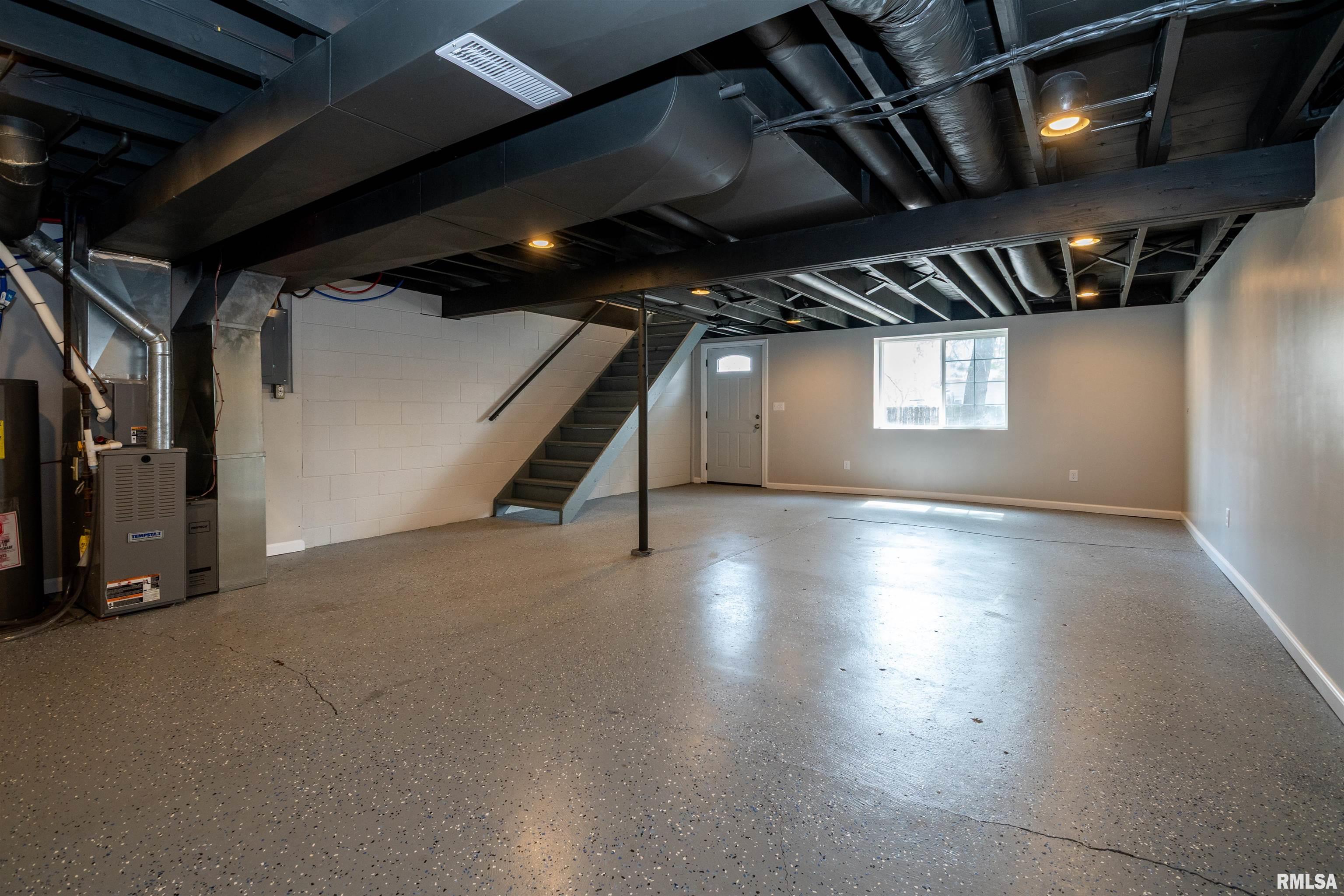 1020 Fall Street Pekin, IL 61554 - Photo 9 of 24