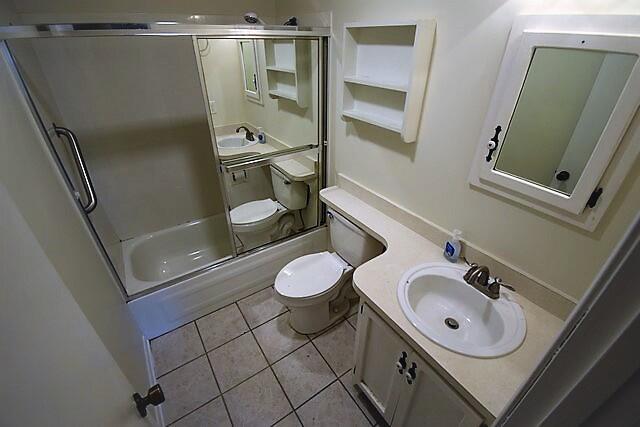 3235 Airport Road Crestview, FL 32539 - Photo 7 of 15 Bathroom
