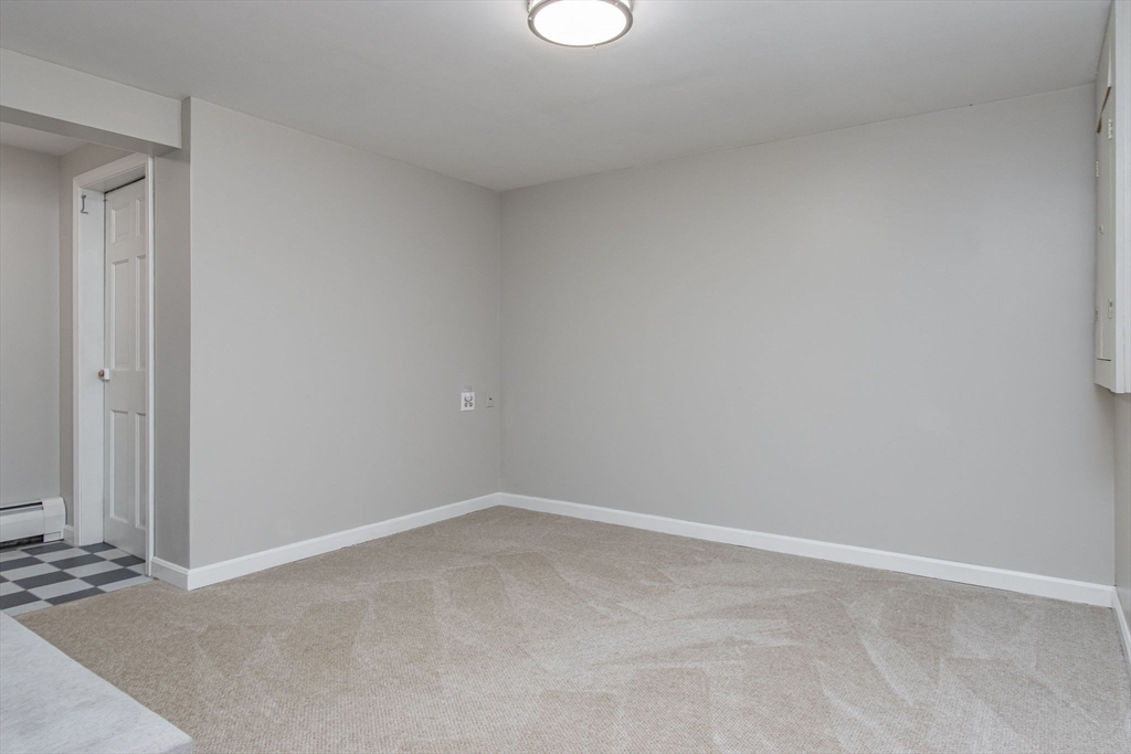 561 Old Dunstable Road Groton, MA 01450 - Photo 29 of 39