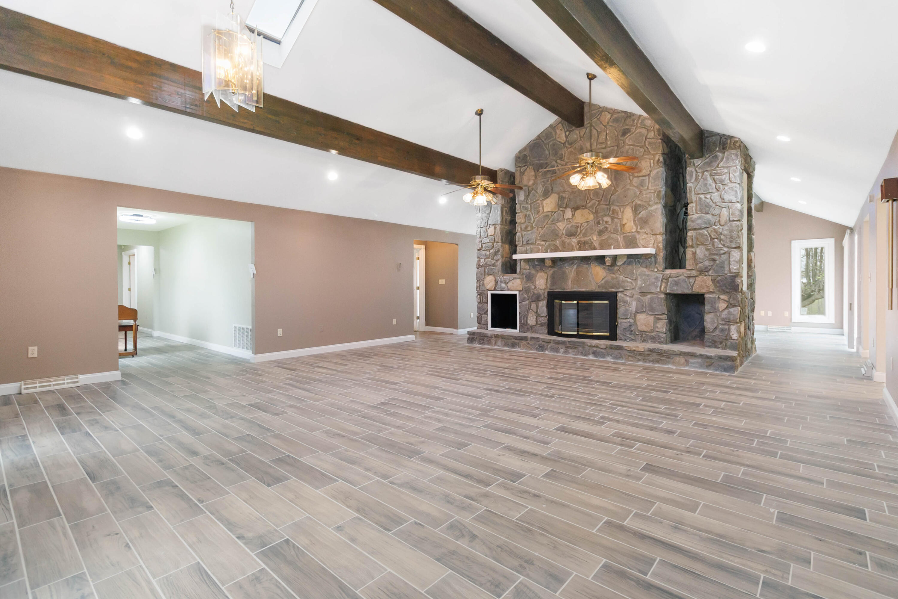 2056 West Laurel Road London, KY 40741 - Photo 25 of 46 007
