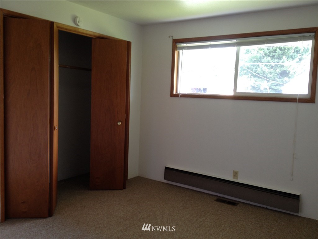 361 Southwest 14th Street Chehalis, WA 98532 - Photo 6 of 12 Gallery Image 6