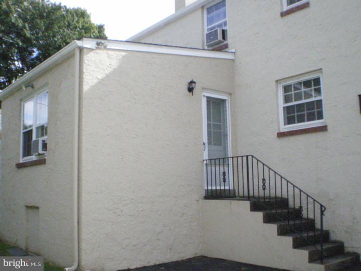 2593 Radcliffe Road Broomall, PA 19008 - Photo 23 of 25 Exterior Back