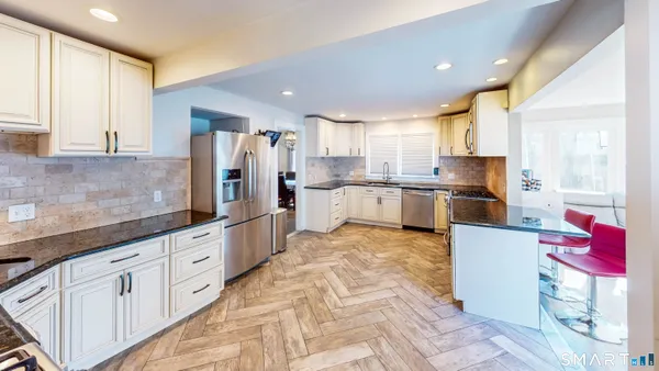 $3,950 | 1768 Ella T Grasso Boulevard, New Haven, CT 06511