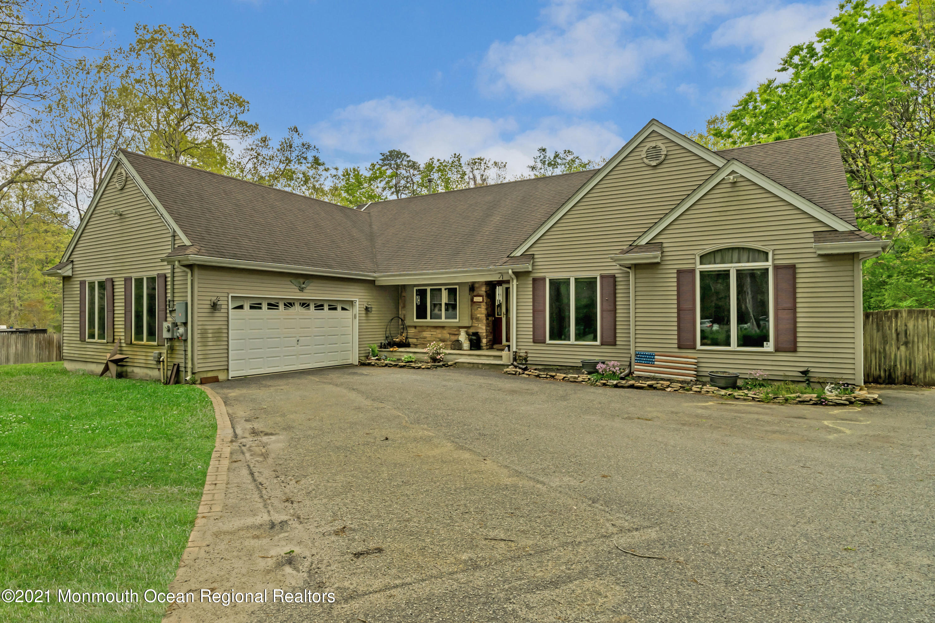 336 Clearstream Road Jackson, NJ 08527 - Photo 3 of 43 003_dsc00012_1b