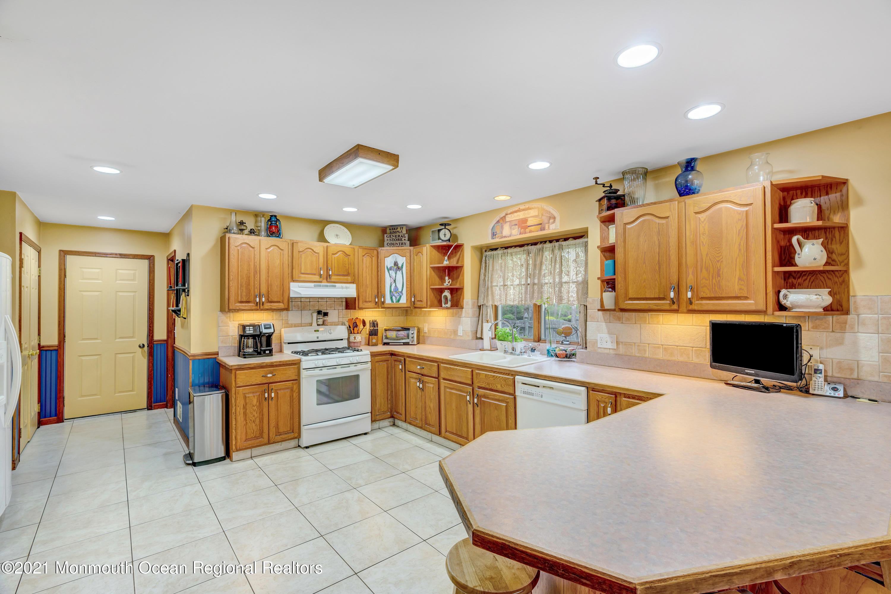 336 Clearstream Road Jackson, NJ 08527 - Photo 23 of 43 024_dsc00101_2_3_4_5