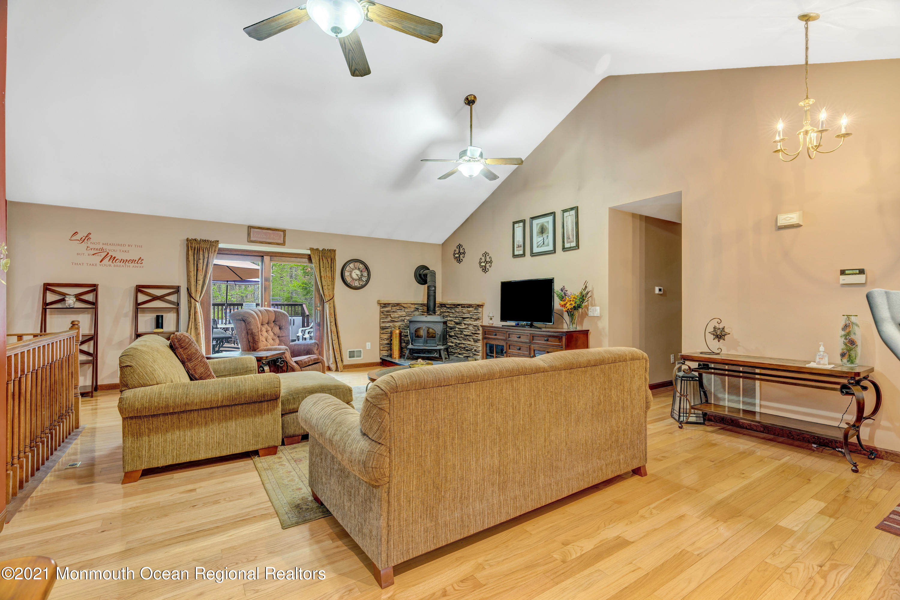 336 Clearstream Road Jackson, NJ 08527 - Photo 10 of 43 010_dsc00031_2_3_4_5
