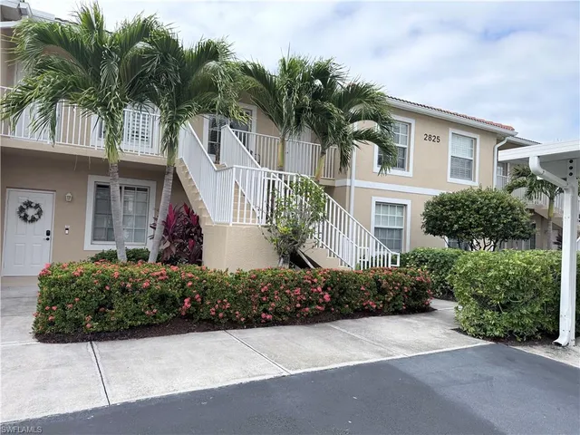 $239,900 | 2825 Cypress Trace Circle, Unit 3, Naples, FL 34119
