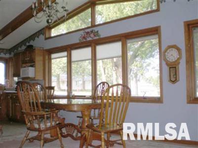 135 2nd Street Bennett, IA 52721 - Photo 4 of 10 Gallery Image 4