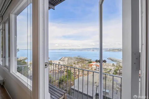 $1,650,000 | 333 Greenwich Street, Unit 3, San Francisco, CA 94133