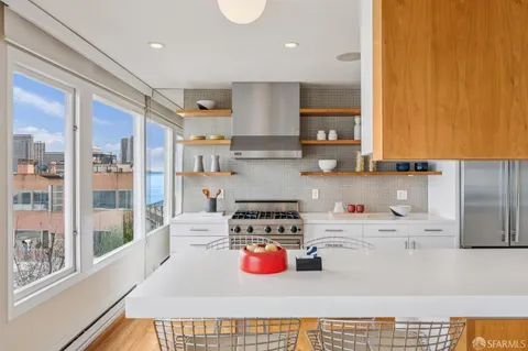 $1,650,000 | 333 Greenwich Street, Unit 3, San Francisco, CA 94133