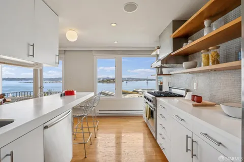 $1,650,000 | 333 Greenwich Street, Unit 3, San Francisco, CA 94133
