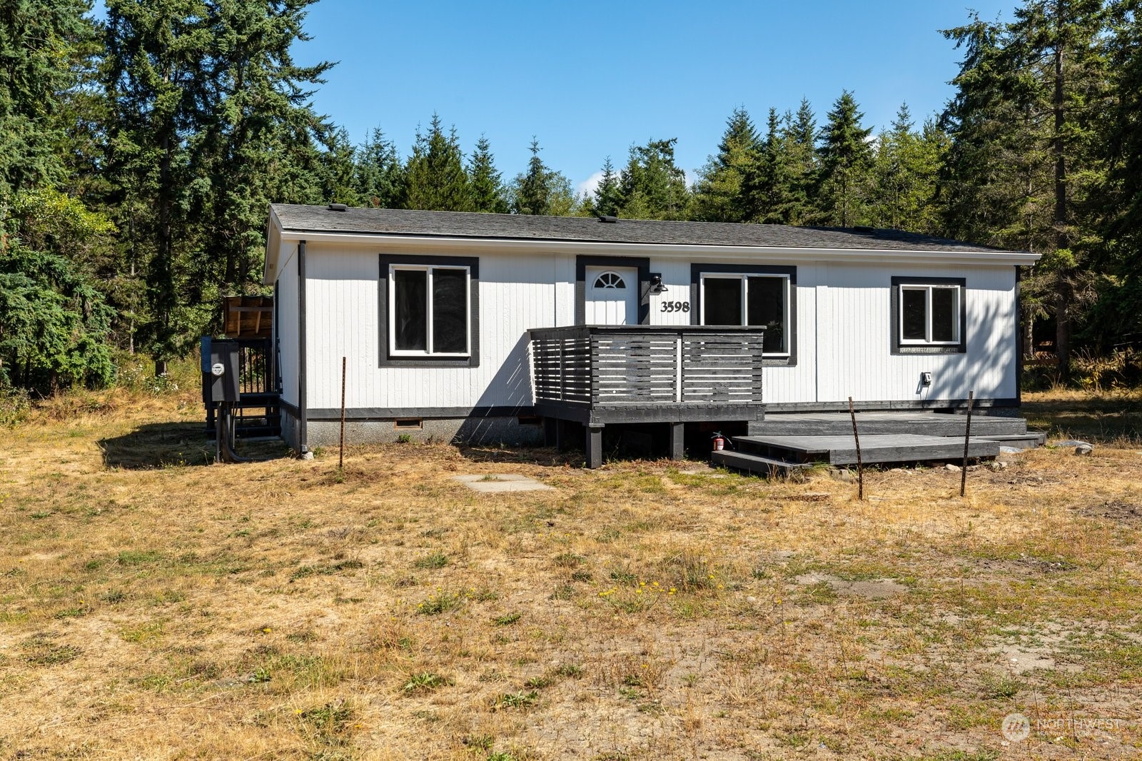 3598 North Wilson Road Oak Harbor, WA 98277 - Photo 2 of 33 Gallery Image 2