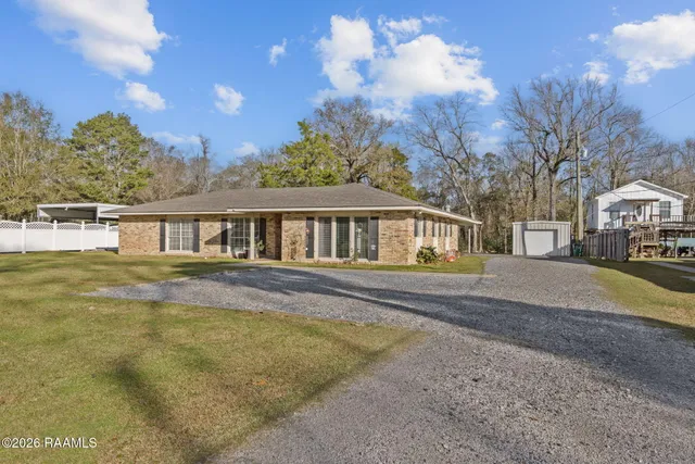 $200,000 | 510 Perry Drive, Abbeville, LA 70510