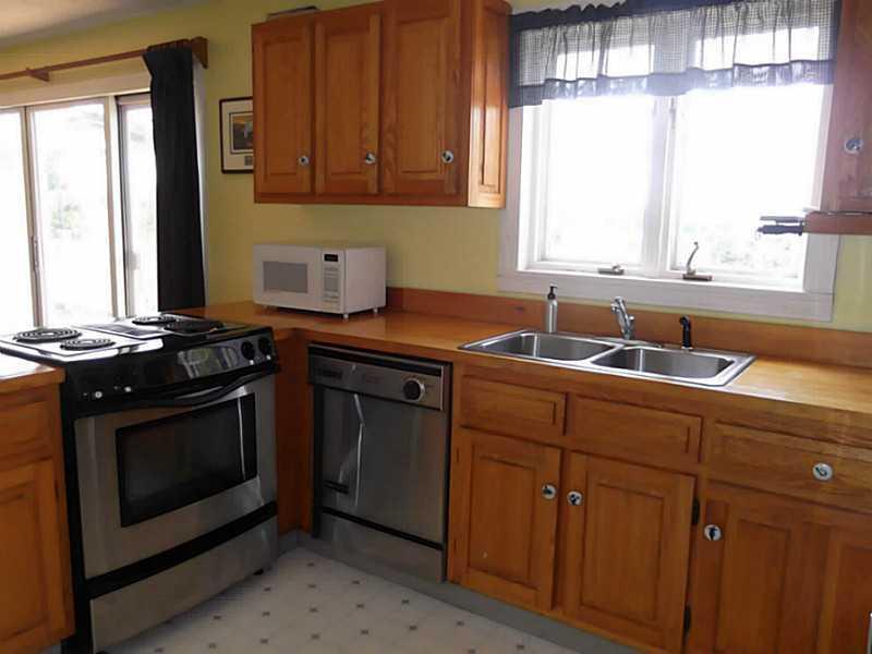100 Reach Road Harpswell, ME 04079 - Photo 8 of 32 Kitchen.