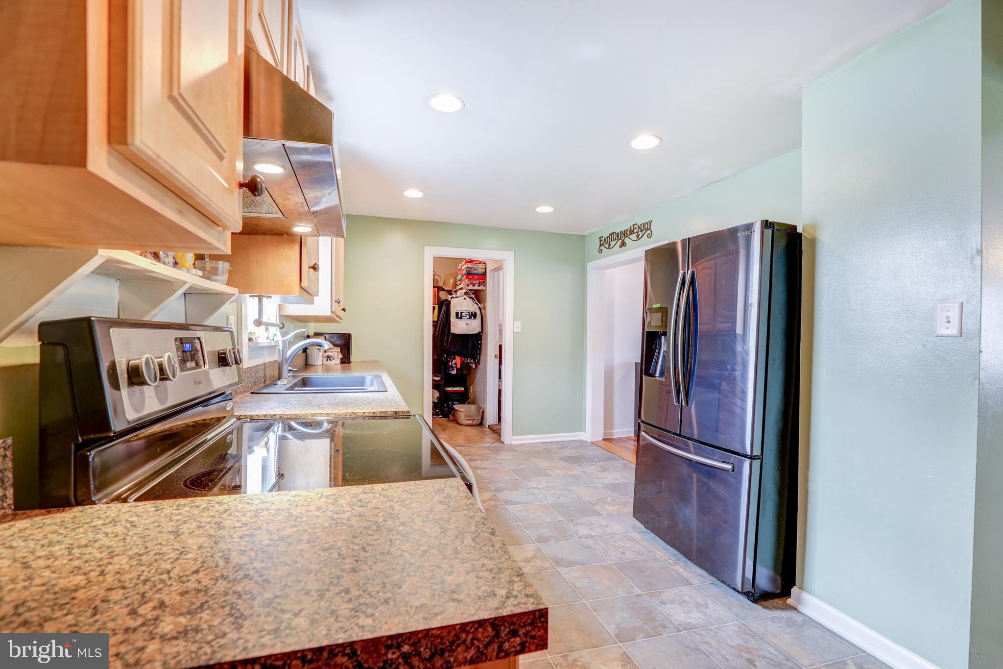 255 B Street Carneys Point, NJ 08069 - Photo 20 of 42