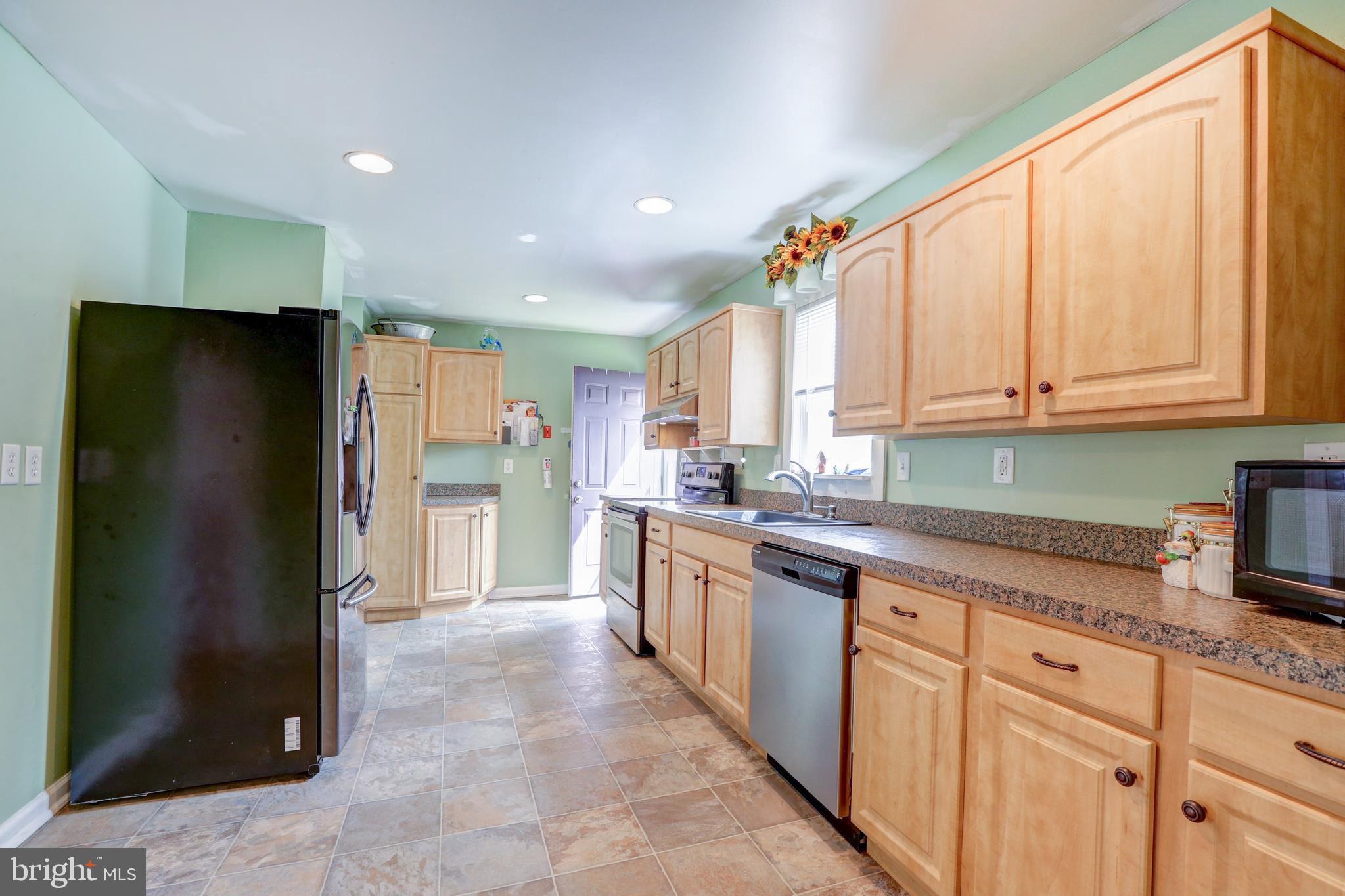 255 B Street Carneys Point, NJ 08069 - Photo 22 of 42