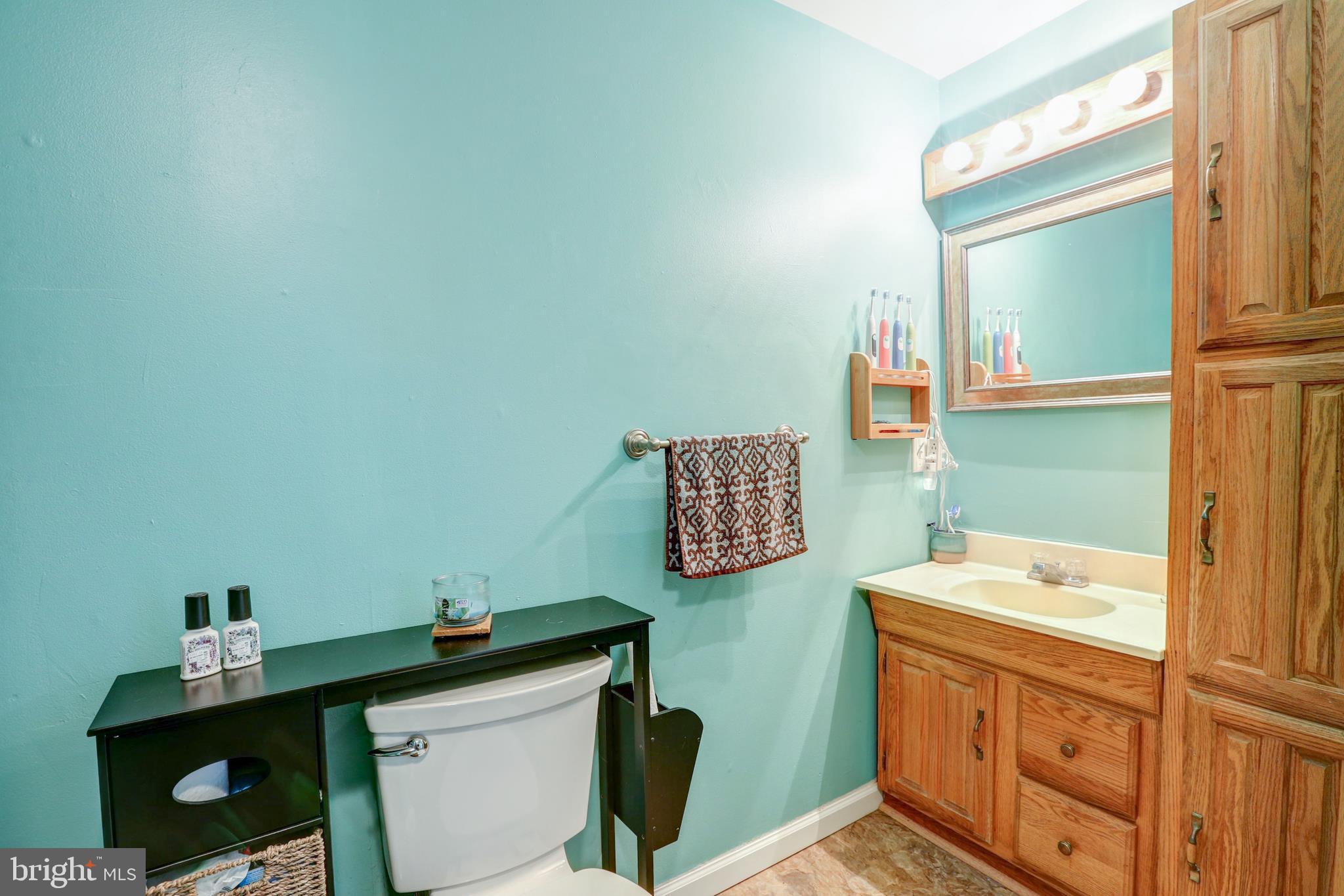 255 B Street Carneys Point, NJ 08069 - Photo 31 of 42