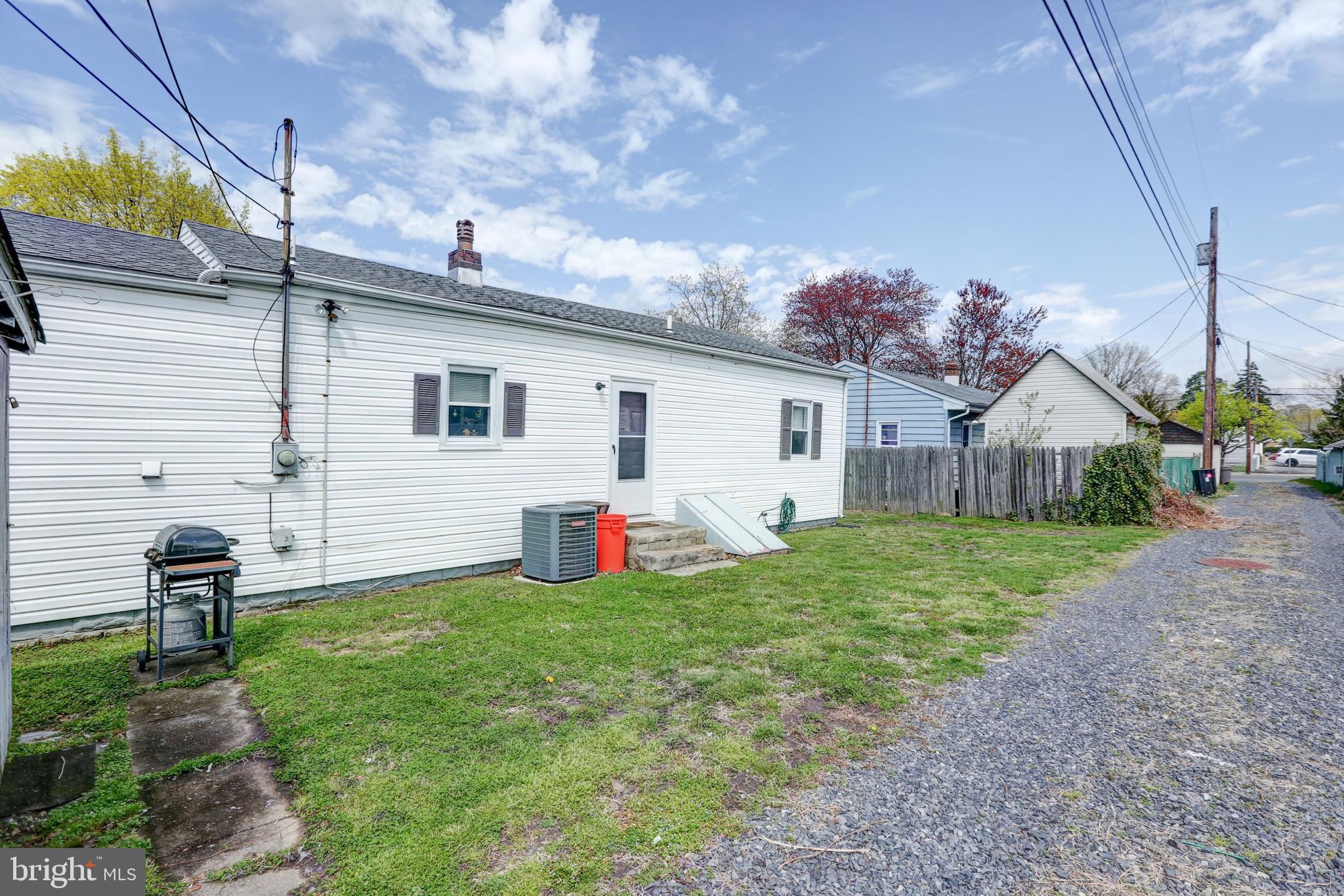 255 B Street Carneys Point, NJ 08069 - Photo 35 of 42