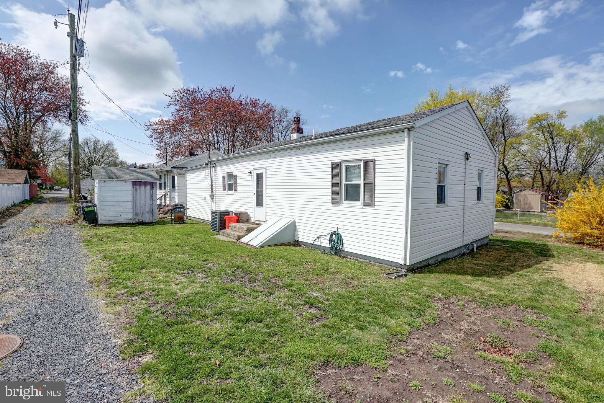 255 B Street Carneys Point, NJ 08069 - Photo 36 of 42