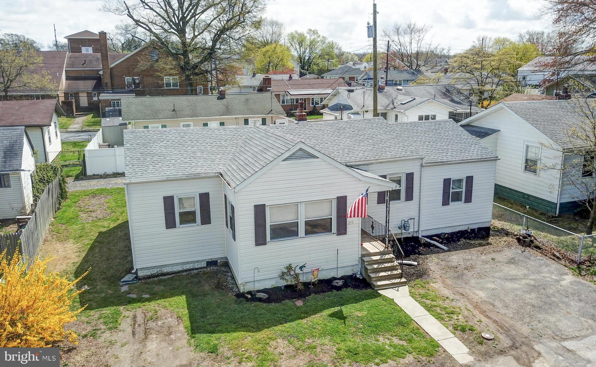 255 B Street Carneys Point, NJ 08069 - Photo 5 of 42