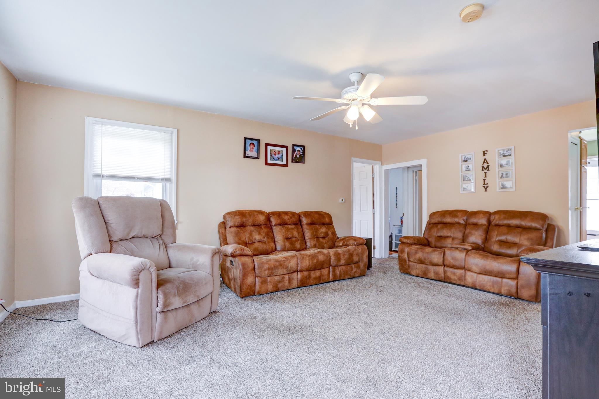 255 B Street Carneys Point, NJ 08069 - Photo 9 of 42