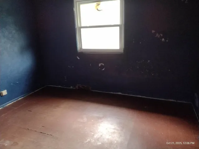 a view of room with window