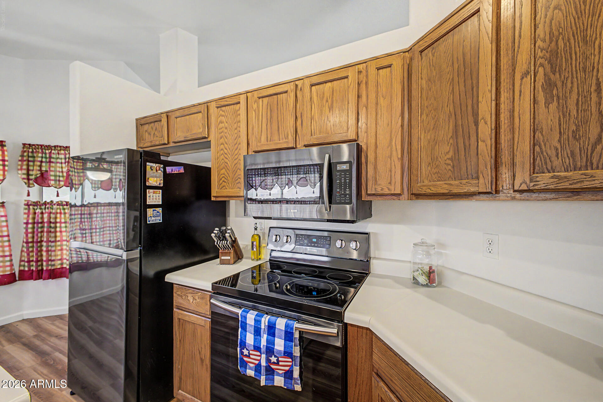 10943 West Ruth Avenue Peoria, AZ 85345 - Photo 13 of 30 15 - Ruth